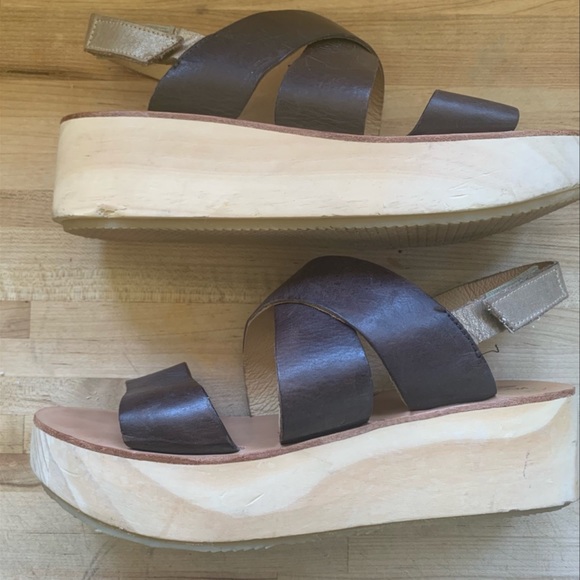 UGG Koolaburra Wood & Leather Platform/Wedge - Picture 3 of 8